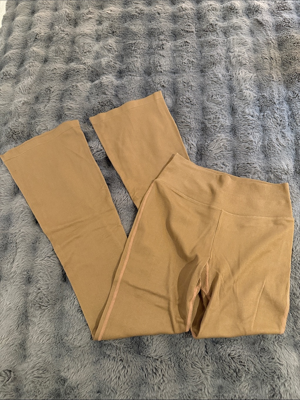 Ribbed High-Waist Yoga Leggings in Camel